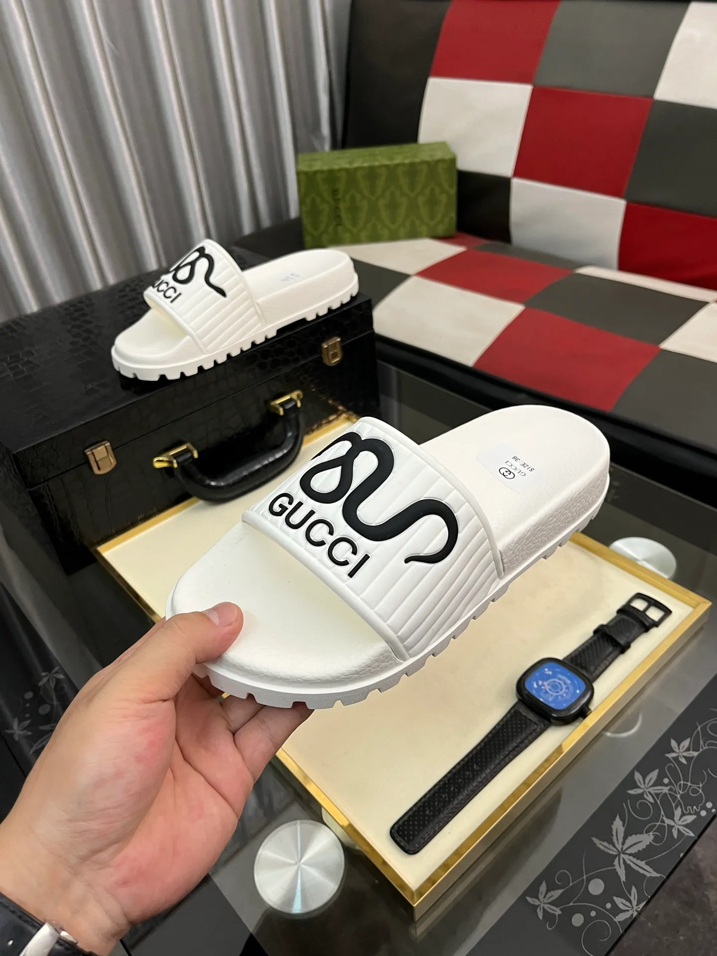 Men's men's shoes💰260⌚️⌚️ＧＵＣＣＩ.Gucci.Official website 1:1 popular slippers hot sale! Original original material 🩴 SIZE: 38-46 (45.46 non-refundable)